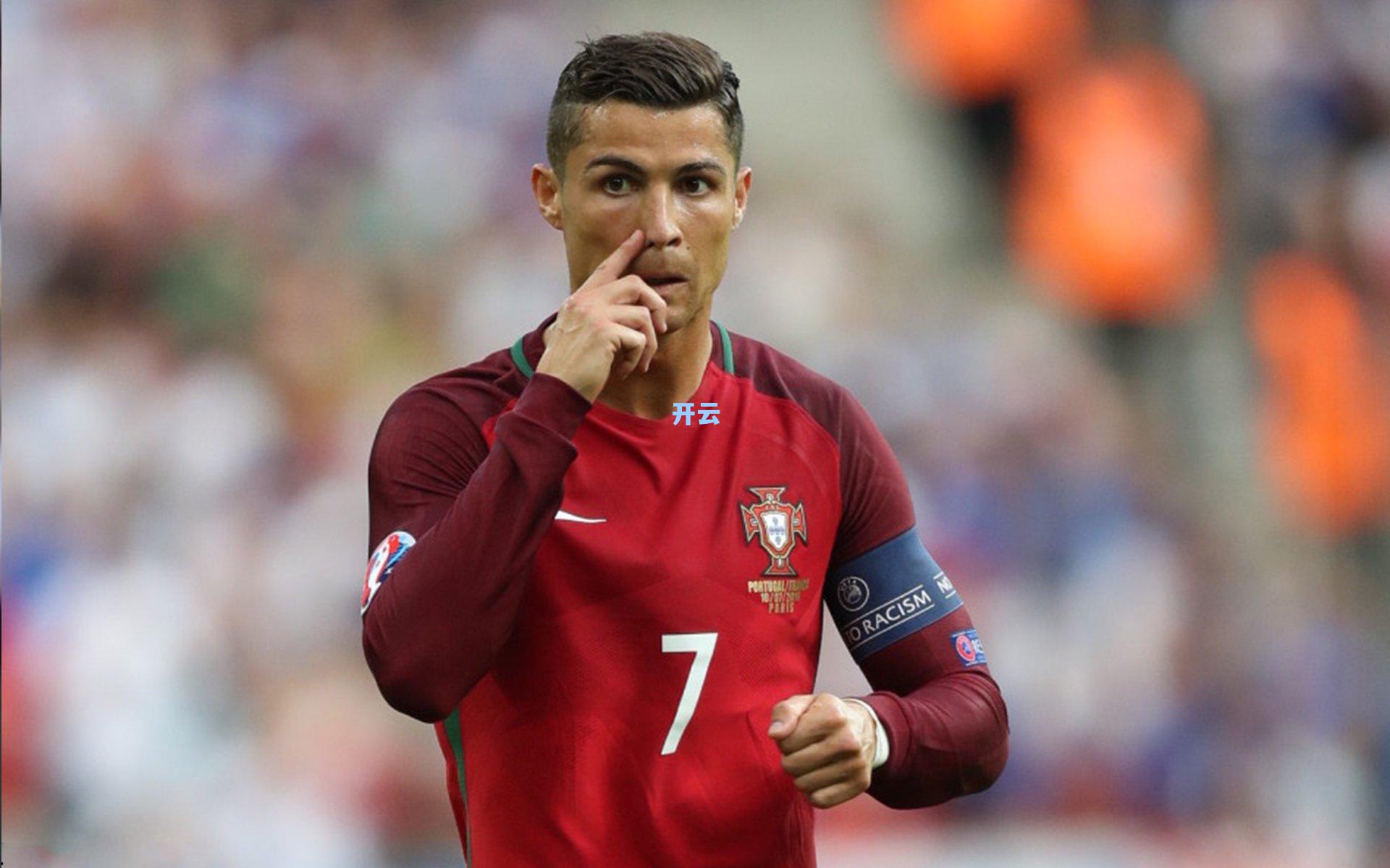 体育早报，历史性联手！詹库组合成型，曼联豪掷7100万镑升级锋线